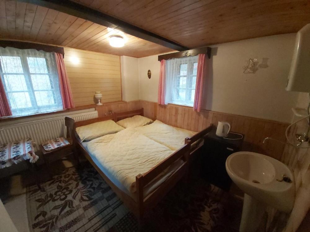 Ubytovani V Retro Chalupe Na Vecnosti Tanvald Esterno foto